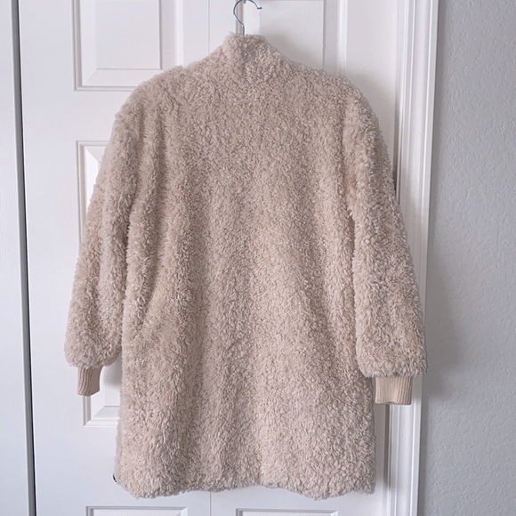 Fuzzy long sleeve jacket (NWOT) - Picture 5 of 7